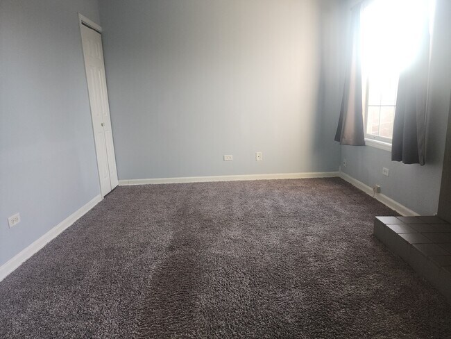 Building Photo - 416 Lauren Ln