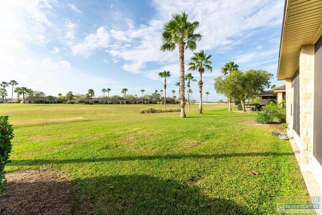Building Photo - 18 Torrey Pines Dr