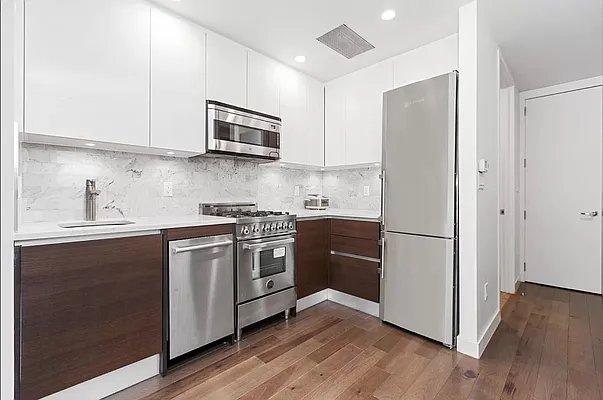 Building Photo - 0 bedroom in Long Island City NY 11101