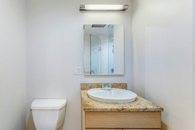 Building Photo - 45 Province St