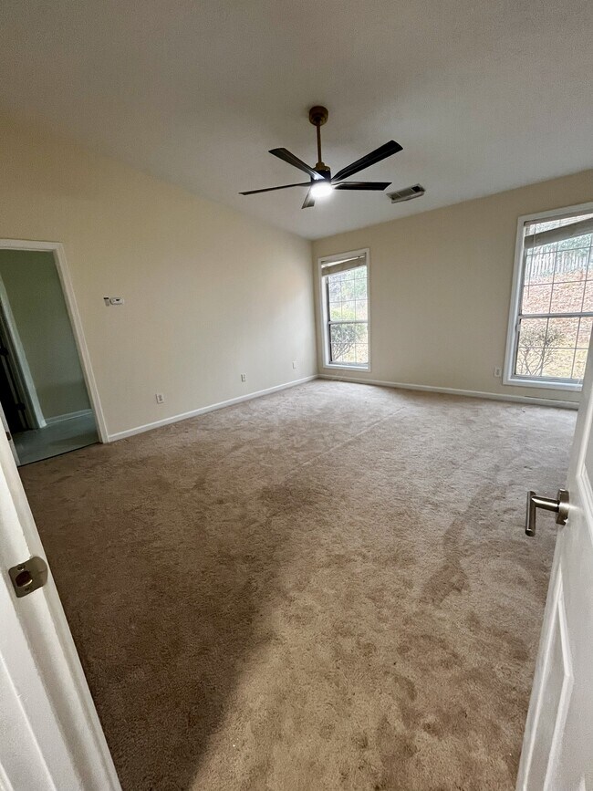 Building Photo - 2925 Dogwood Creek Pkwy NW