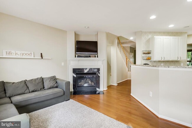 Building Photo - 46209 Walpole Terrace