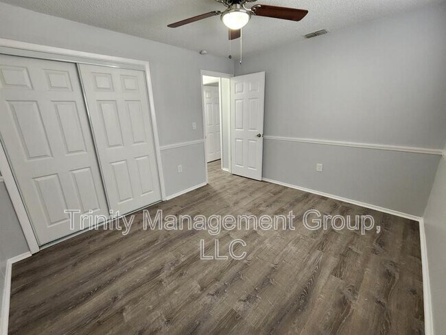 Building Photo - 2429 Keeport Dr