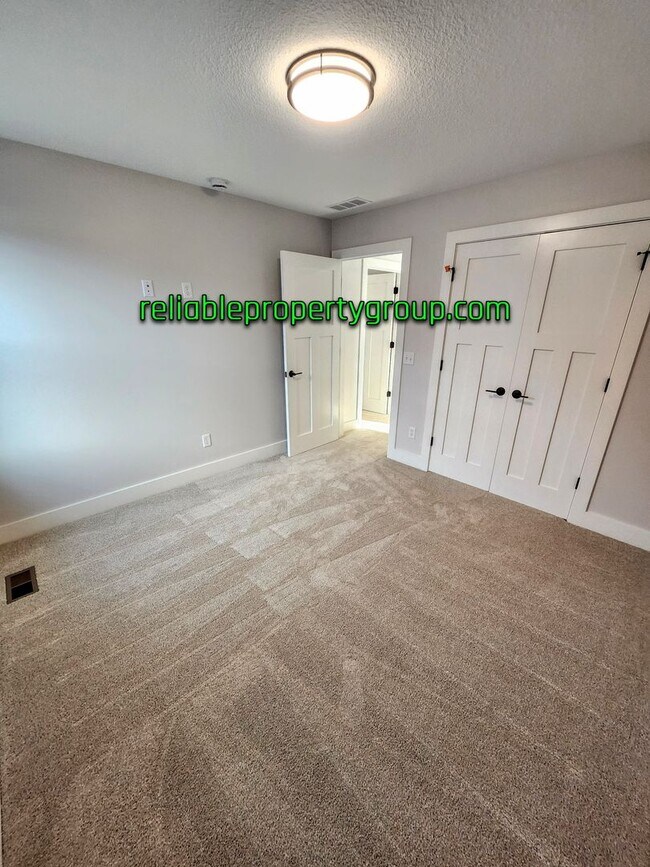 Building Photo - 7205 Starks Blvd