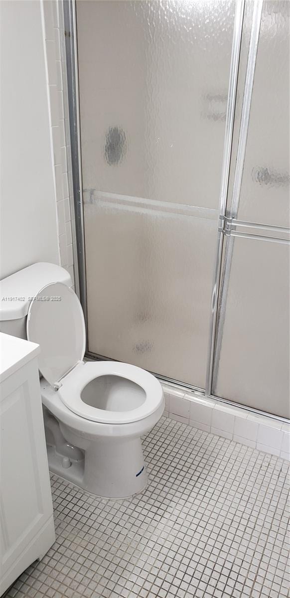 Building Photo - 4174 Inverrary Dr