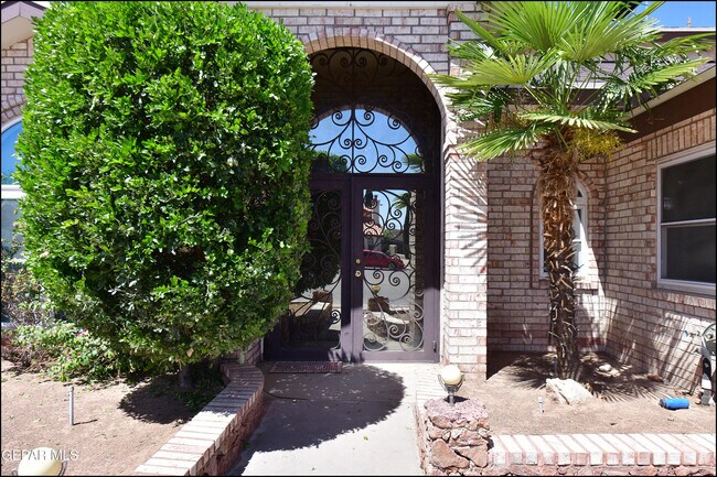 Building Photo - 1857 Ralph Janes Pl