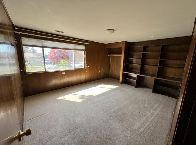 Building Photo - 1838 138th Plz SE