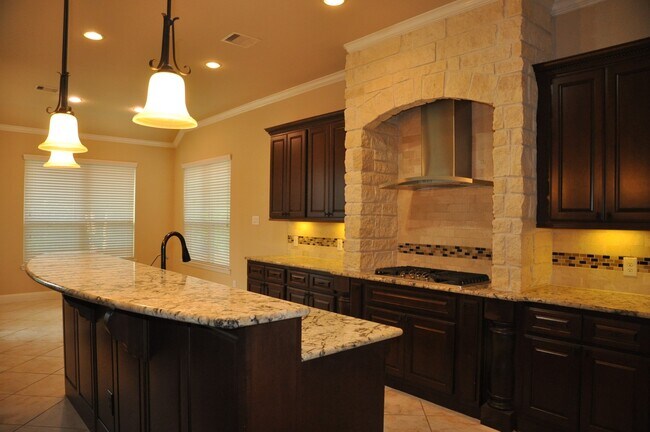 Building Photo - 27619 Lodgemist Ct