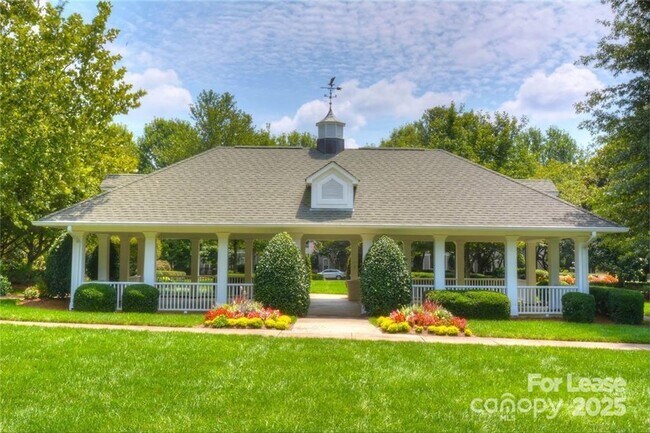 Building Photo - 17905 Delmas Dr