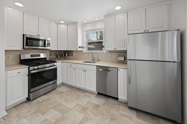 Building Photo - 41 Hackberry Ln