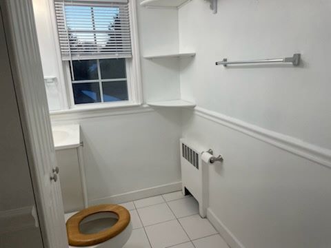 Building Photo - 347 Hawkins Ave