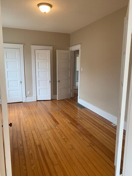Building Photo - 820 Merriwether St