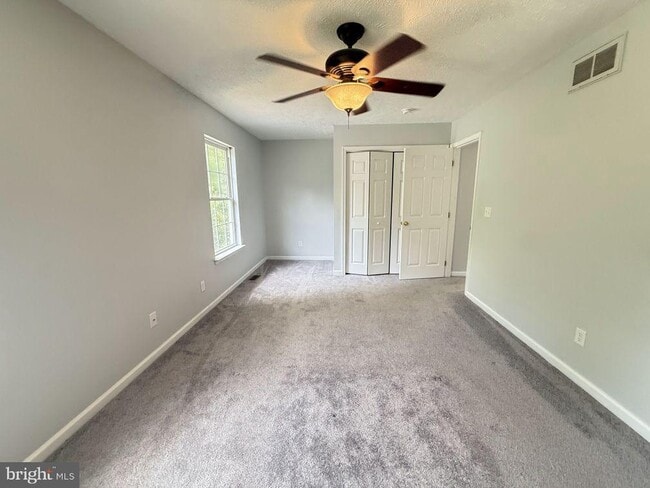 Building Photo - 301 Sutton Ct