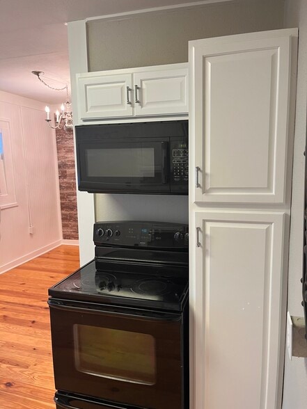 Kitchen - 710 W Canal St