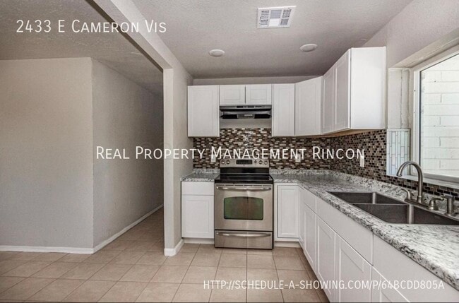 Building Photo - 2433 E Cameron Vista
