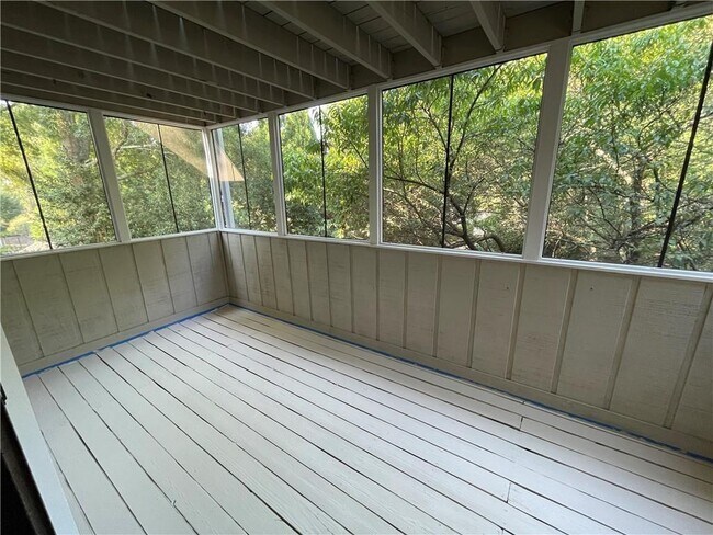 Building Photo - 803 Wynnes Ridge Cir SE