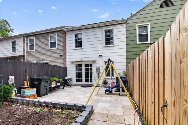 Building Photo - 2925 Wythe Ct