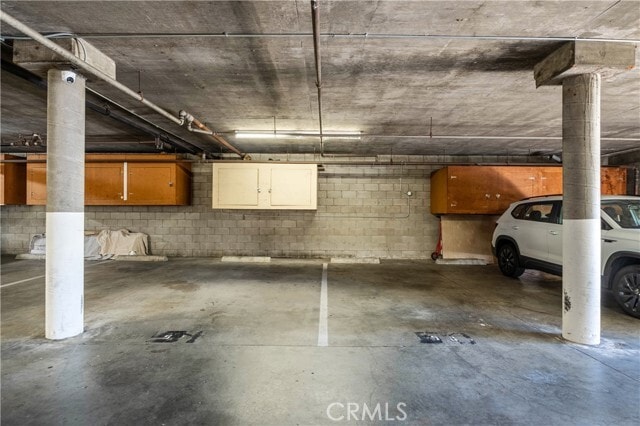 Building Photo - 1305 N Columbus Ave