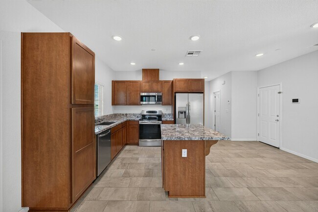 Building Photo - 3432 Bayou Way