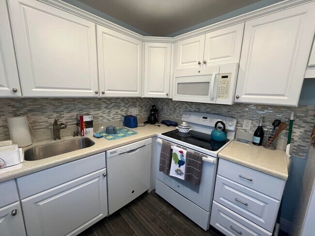 Building Photo - 88 Monaco Ct