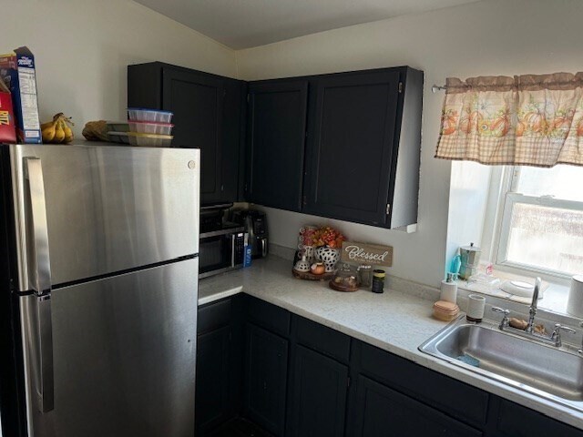 Building Photo - 90 Timson St