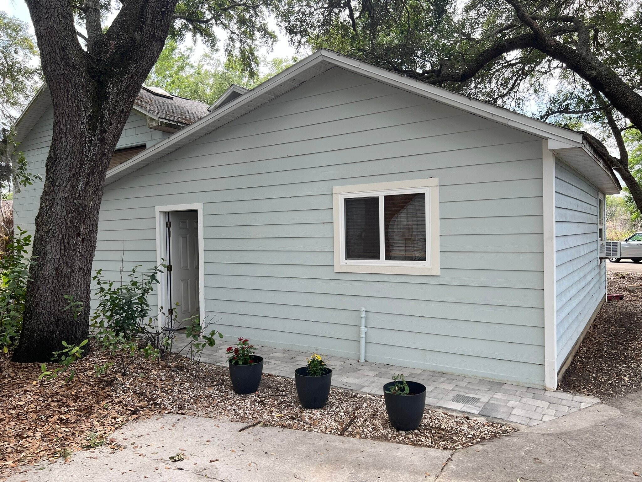 Building Photo - 2540 Greenwood Dr