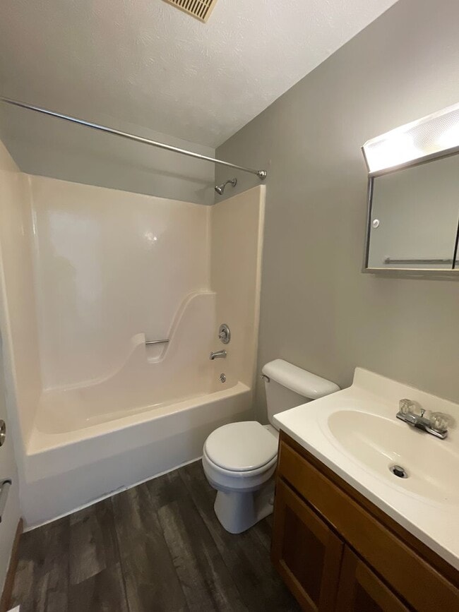 Building Photo - 209 N Madison Rd