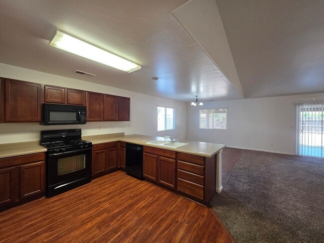 Building Photo - $300.00 off First Month's Rent!!!!!!