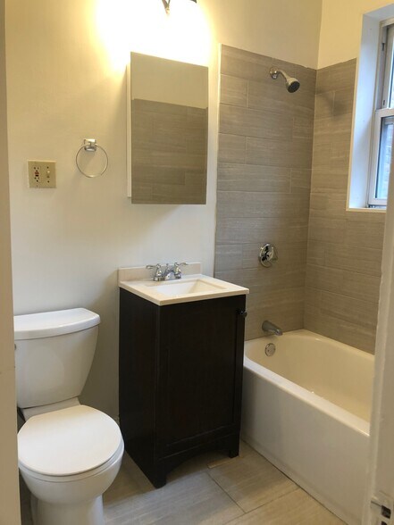 Building Photo - 45 Hemenway St