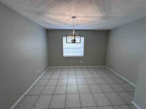 Building Photo - 1935 Bridlewood Way