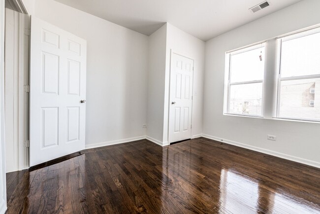 Building Photo - 7800 S Ashland Ave 1607-09 W 78th Chicago, IL 60620