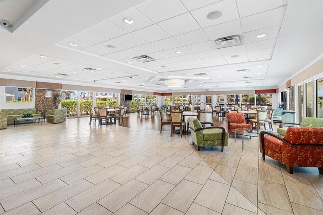 Building Photo - 3300 S Ocean Blvd