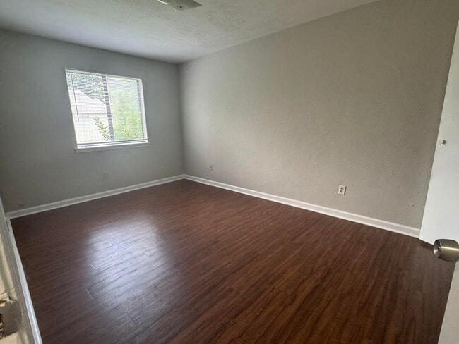 Building Photo - 1445 Willow Bend Way