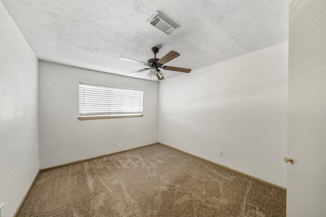 Building Photo - 205 Granberry St