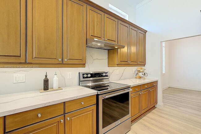 Building Photo - 4268 SW 141st Ave