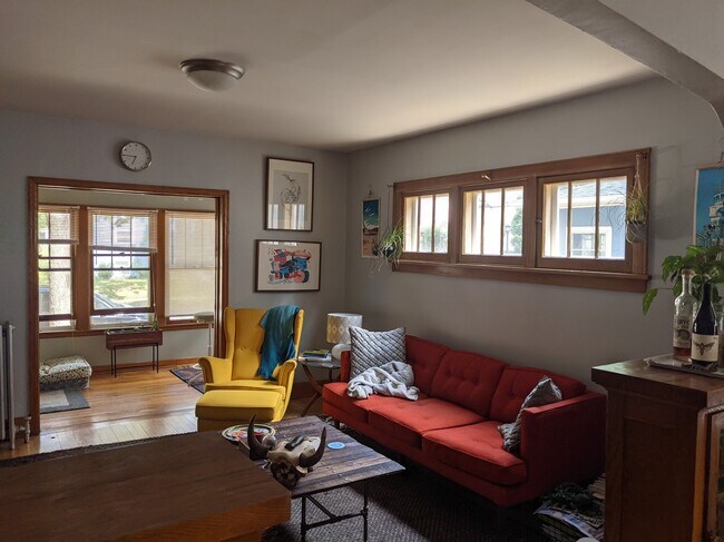 Living Room - 1534 Jefferson St NE