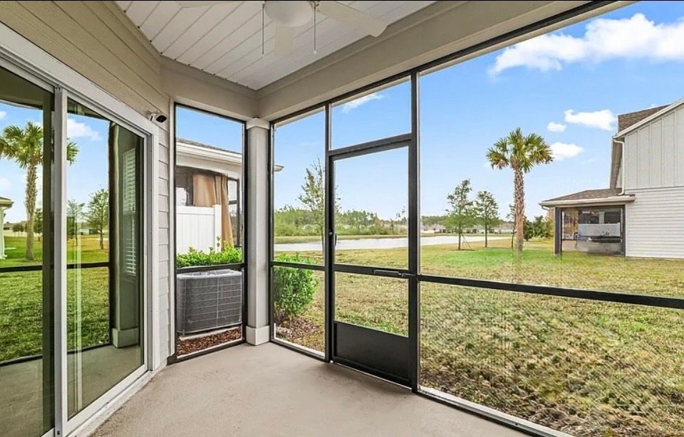 Building Photo - 10357 Benson Lake Dr