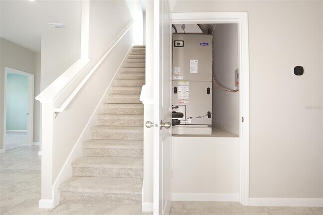 Building Photo - 1892 Basenji Dr