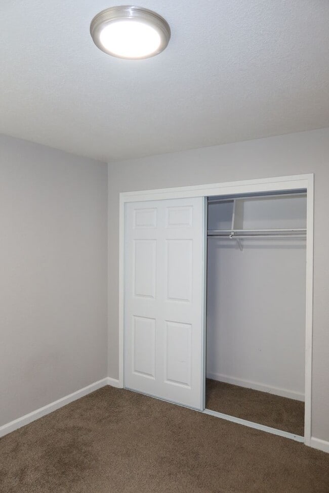 Building Photo - 7256 Havenside Dr