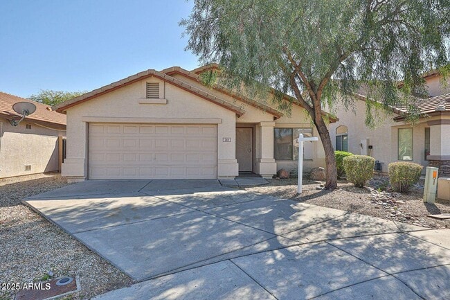 Building Photo - 2411 W Oberlin Way