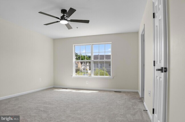 Building Photo - 21096 Lizson Ct
