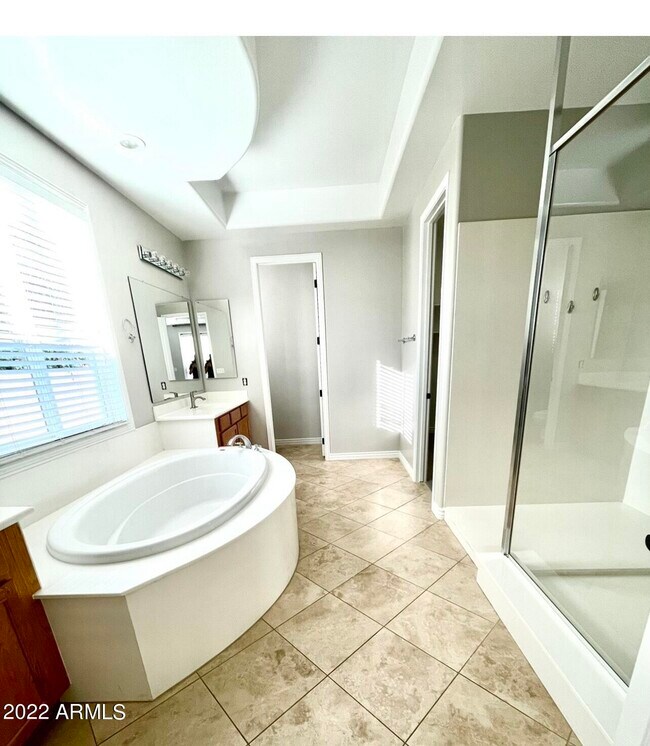 Building Photo - 2289 E Aster Dr