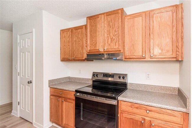 Building Photo - 9932 Magnolia Crest Ct