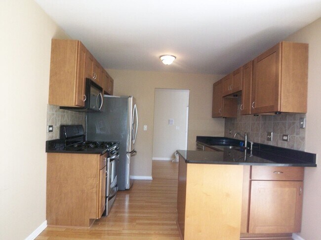 Building Photo - 314 Wildberry Ct