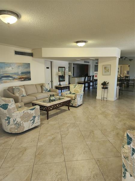 Building Photo - 1630 N Ocean Blvd