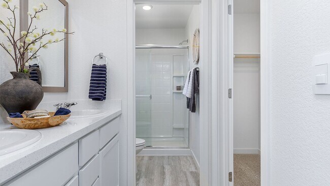 Building Photo - 4 Bed 2.5 Ba 2 Story 2 Car