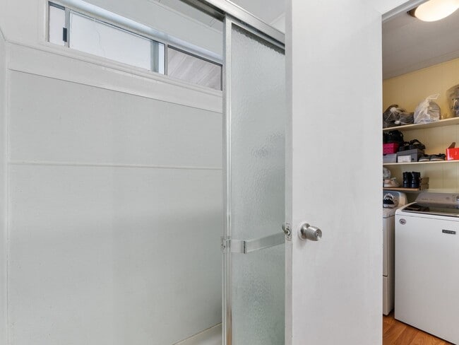 Building Photo - Cozy 3 bedrooms, 2 bathrooms, cover patio and carport available in San Marcos