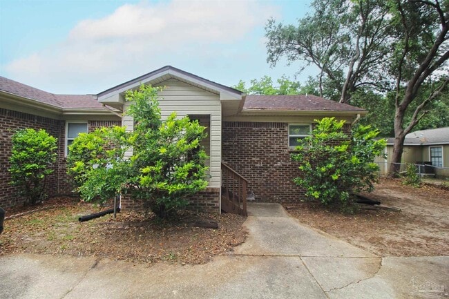 Primary Photo - 4630 Bellview Ave