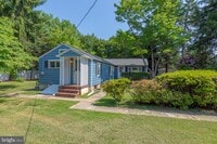 Building Photo - 446 Clearview Ave