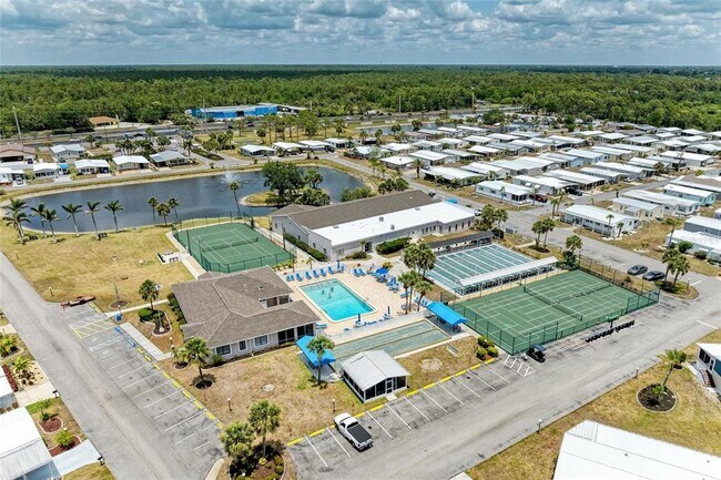 Building Photo - 122 Martinique Rd